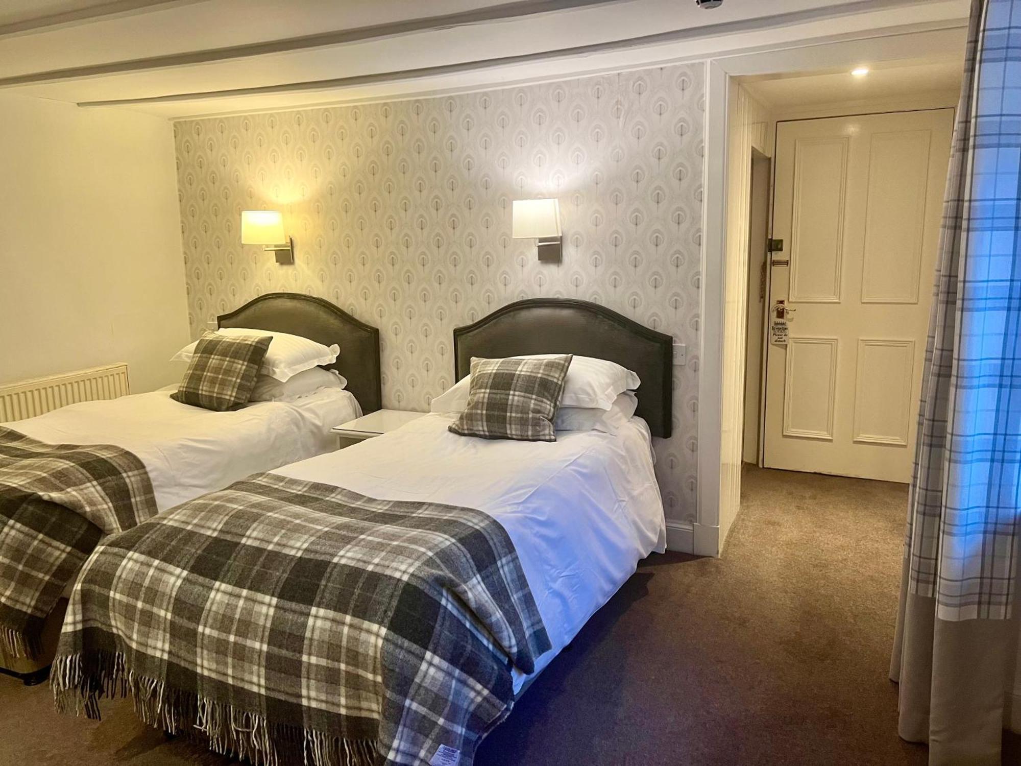 Selkirk Arms Hotel เคิร์กคุดไบรท์ ภายนอก รูปภาพ